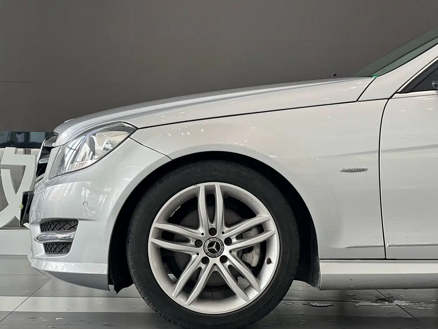 Mercedes-Benz C-Class 2013 C 260 Fashion Grand Edition фото 4