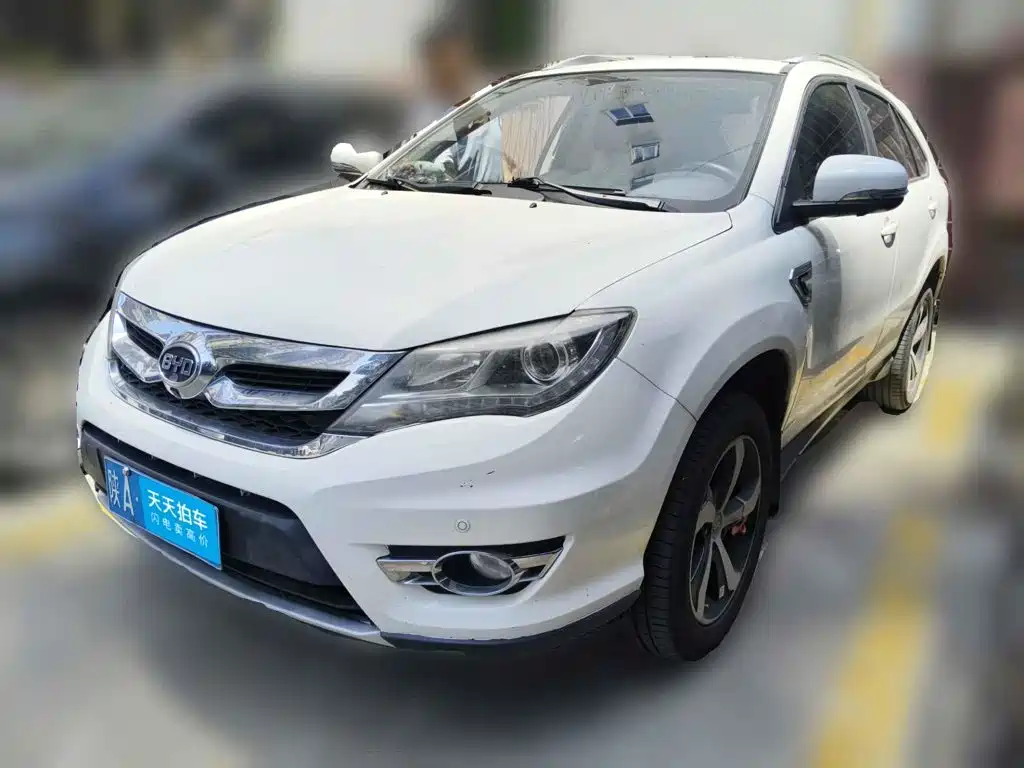 BYD S7