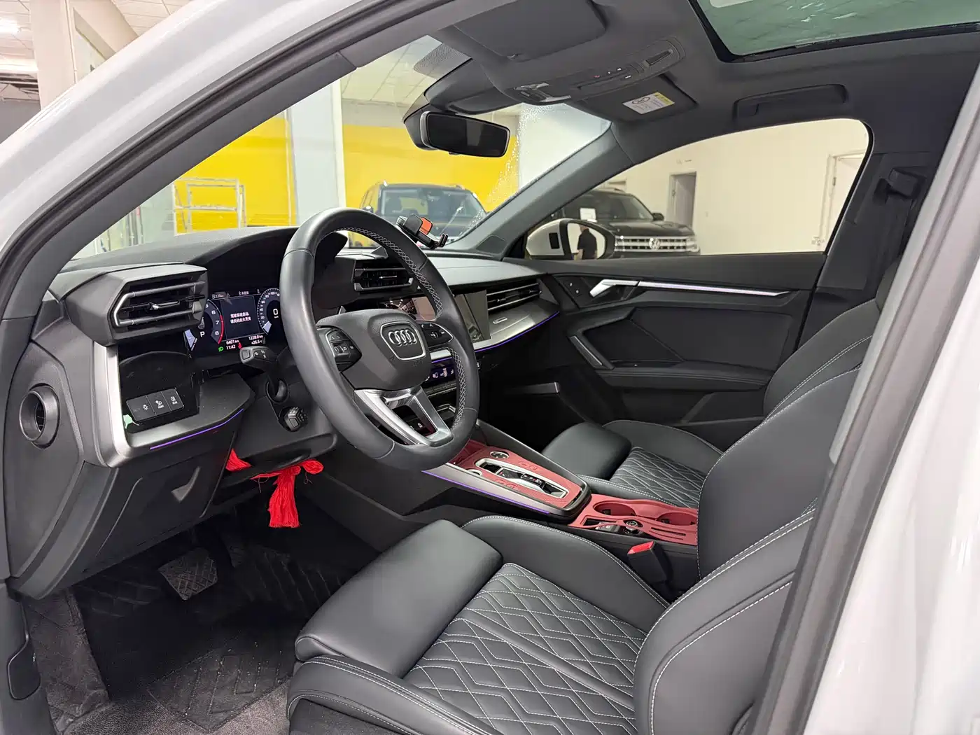Audi A3 2025 Facelift A3L Limousine 35TFSI Flying Spur Premium фото 4