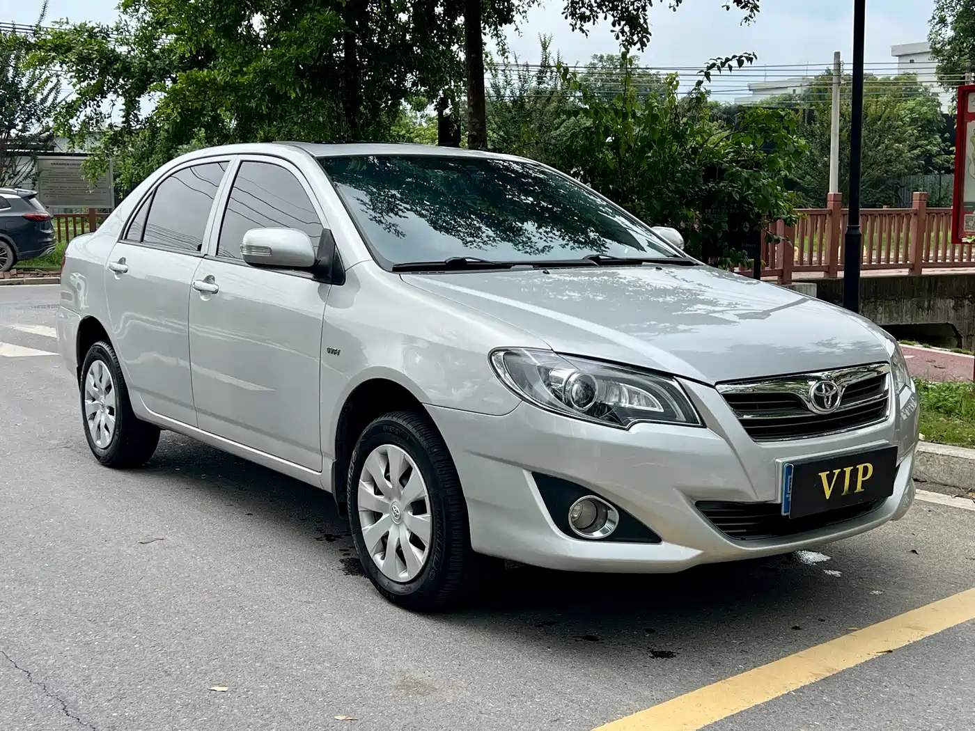 Toyota Corolla 2013 1.6L Automatic Excellence Edition фото 3