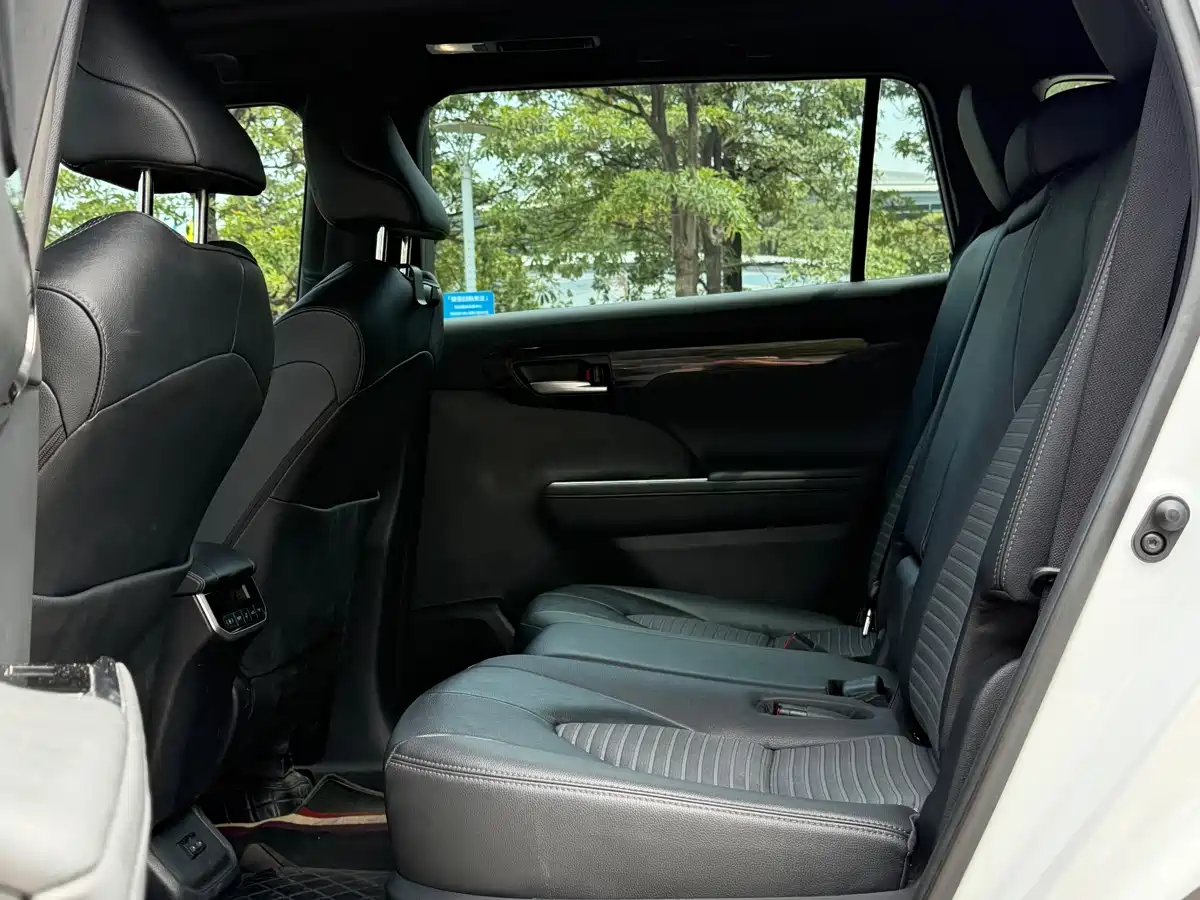 Toyota Crown Kluger 2021 2.5L HEV 4WD Elite фото 9