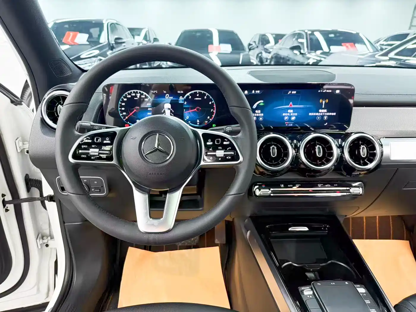 Mercedes-Benz GLB 2023 GLB 200 Dynamic фото 16