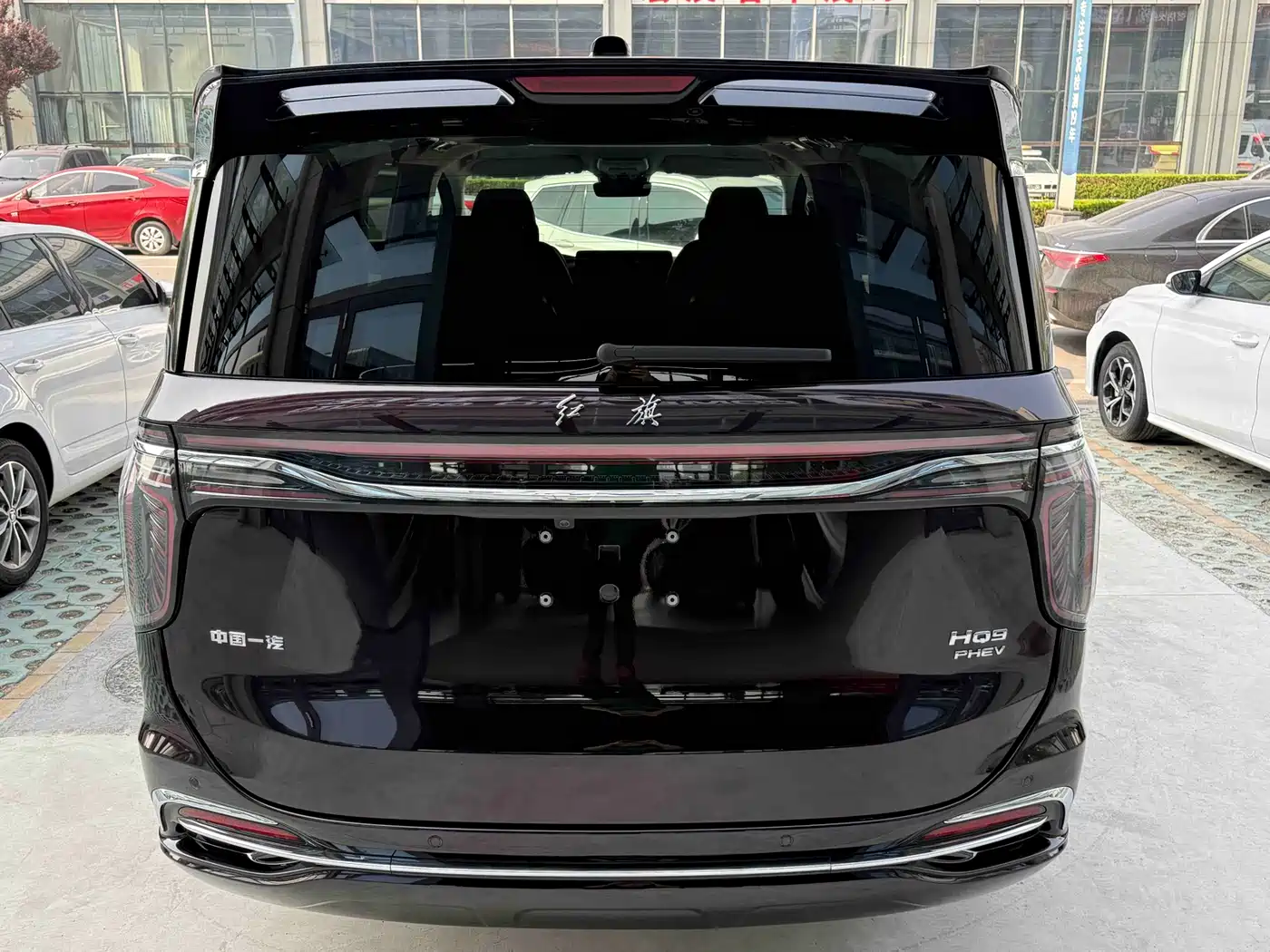 Hongqi HQ9 PHEV 2024 Model 2.0T AWD Luxury Edition фото 5