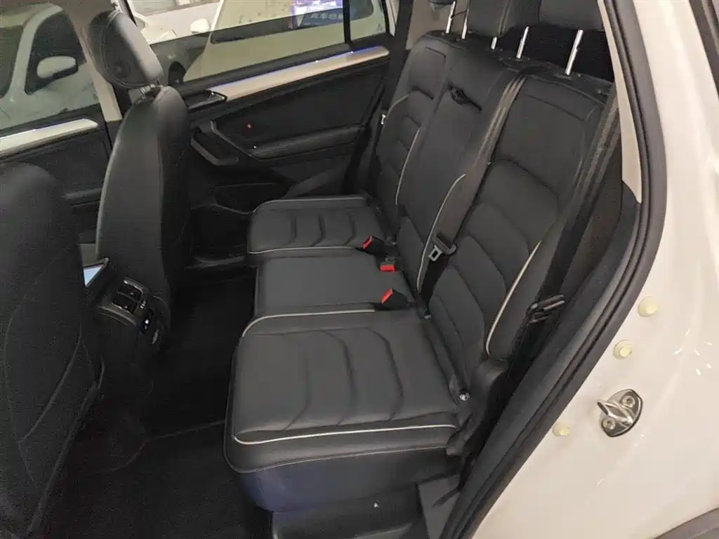 Volkswagen Tiguan L PHEV 2021 430PHEV Plug-in Hybrid Flagship фото 17
