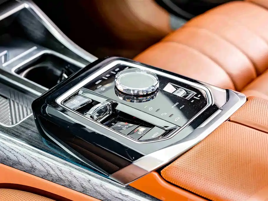 BMW 7 Series 2023 Facelift 740Li Exclusive M Sport Package фото 13