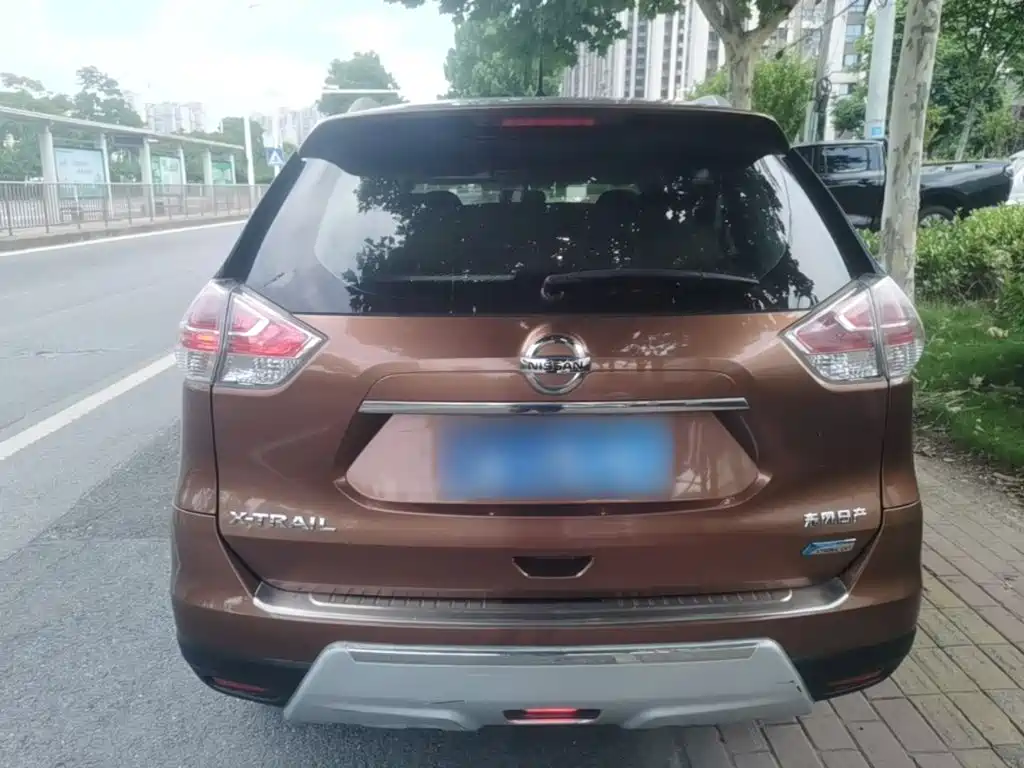 Фото 6 - Nissan X-Trail