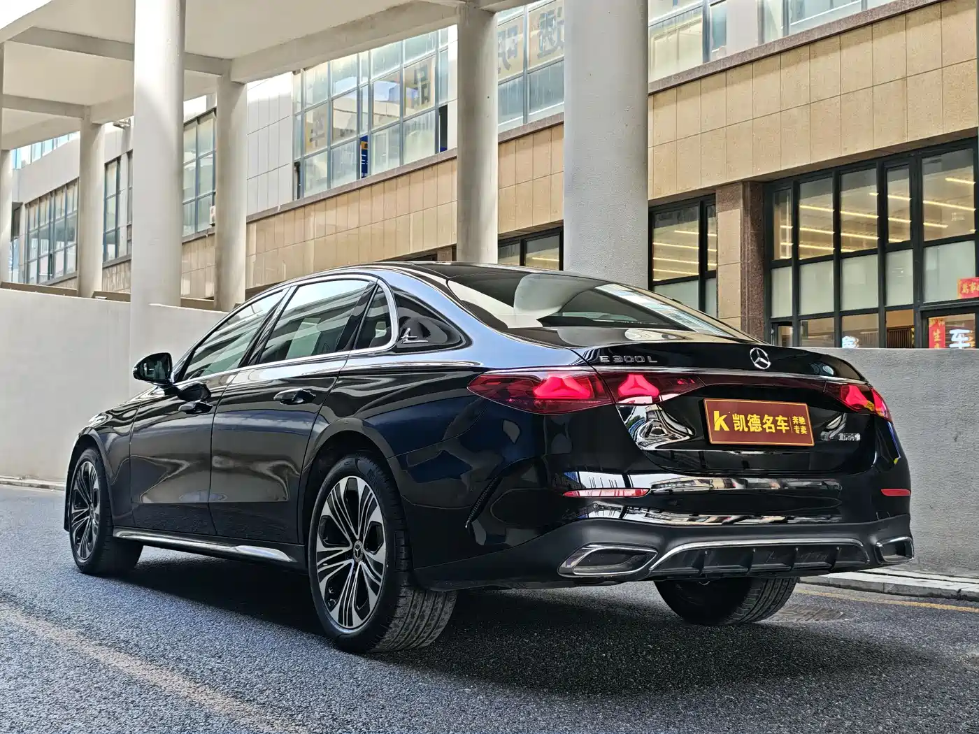 Mercedes-Benz E-Class 2024 E 300 L Fashion Sport фото 9