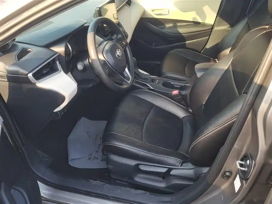 Toyota Corolla 2019 1.2T S-CVT GL Pioneer Edition фото 9