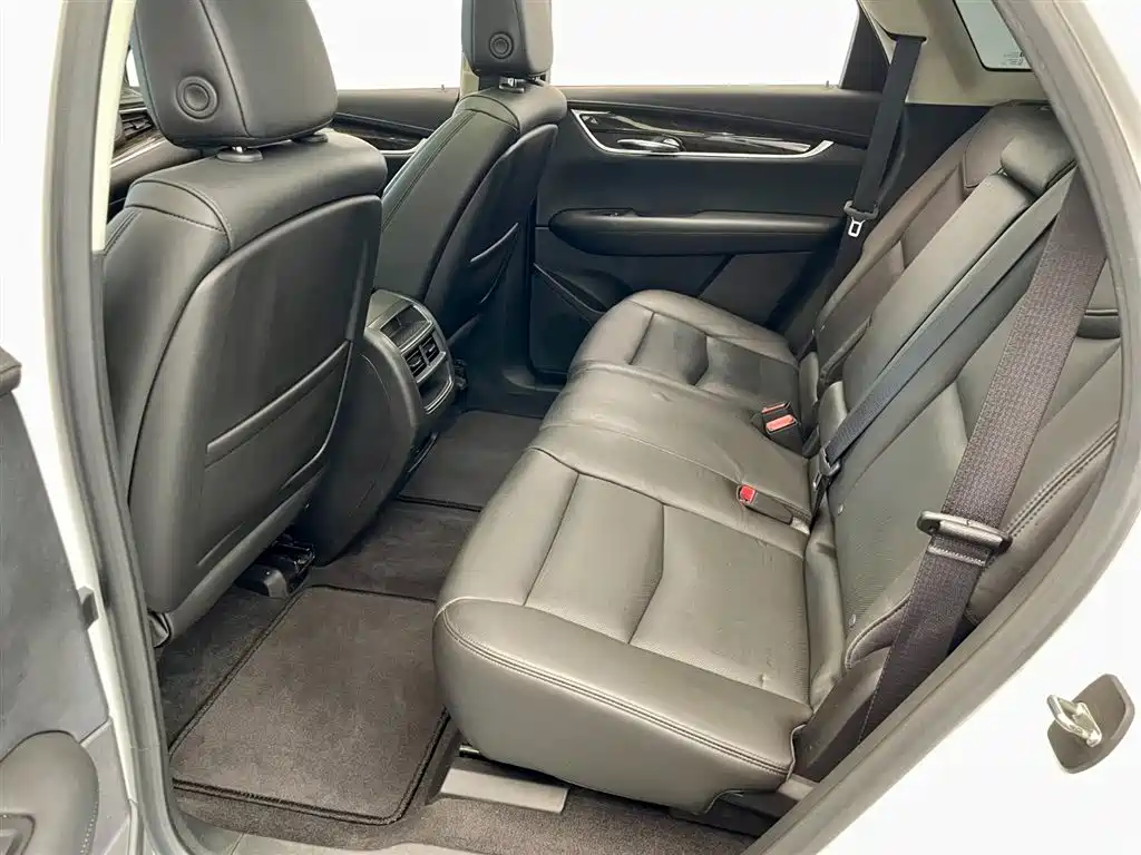 Cadillac XT5 2016 28T AWD Luxury Model фото 7