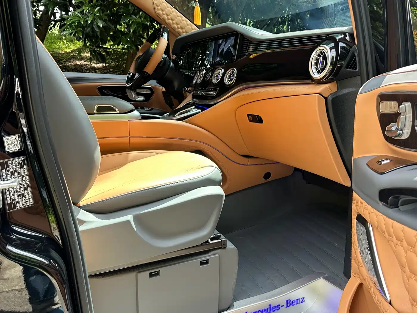 Mercedes-Benz Vito 2023 2.0T Elite 7-Seater фото 6