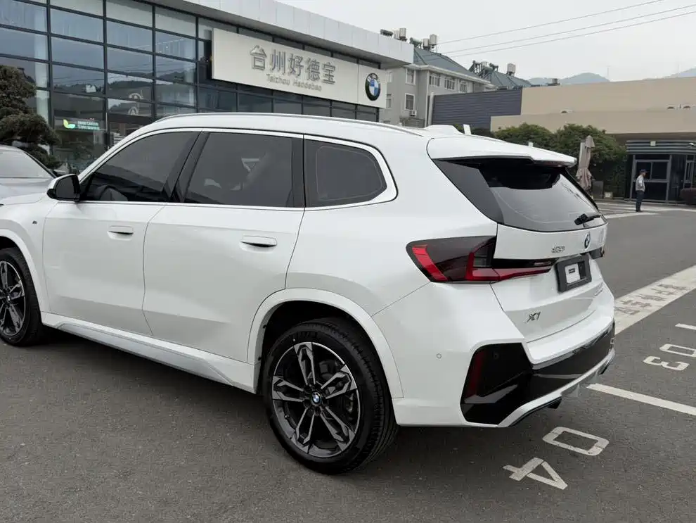 BMW X1 2023 sDrive25Li M Sport Package фото 9