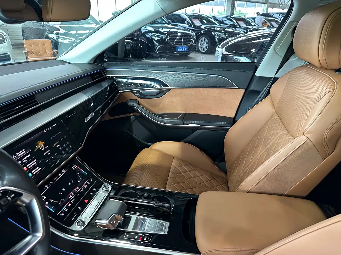 Audi A8 2024 Model A8L 50 TFSI quattro Premium Selection фото 13