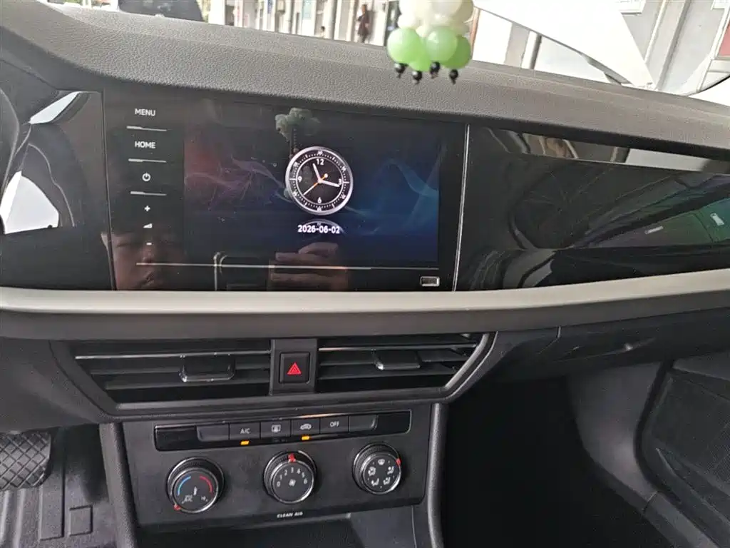 Volkswagen Lavida 2022 1.5L Auto Comfort Edition фото 13