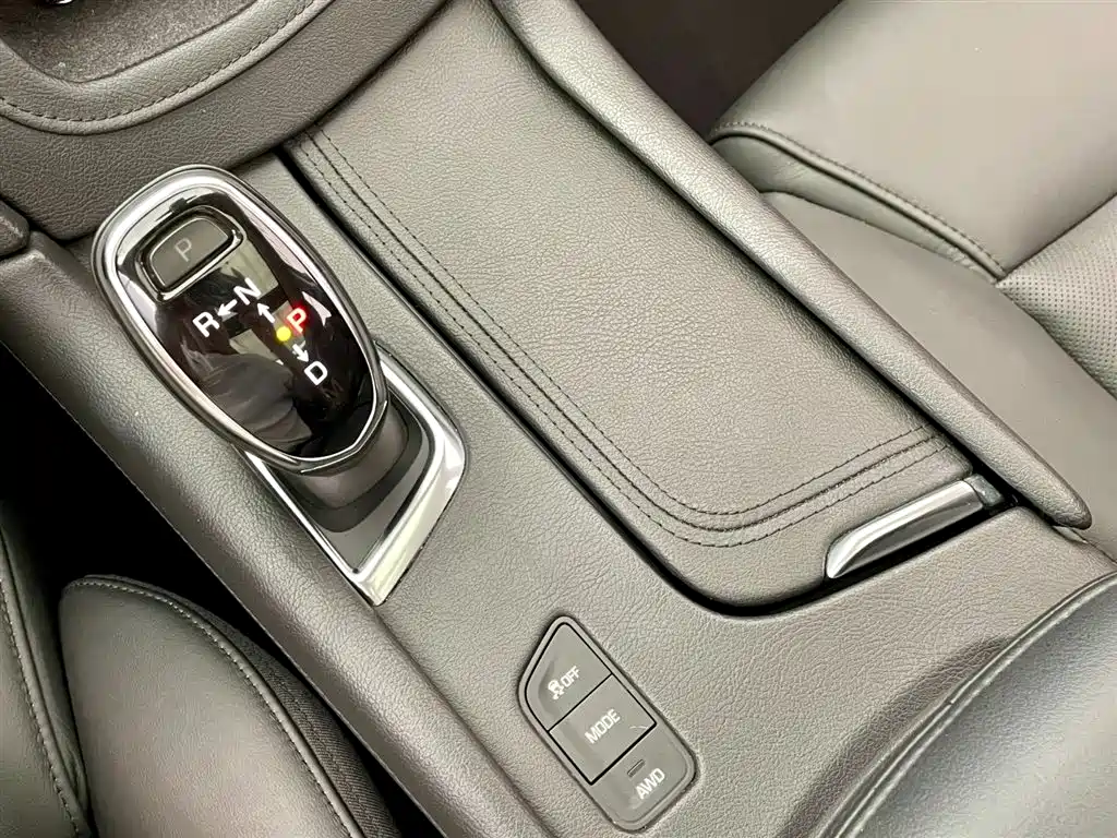 Cadillac XT5 2016 28T AWD Luxury Model фото 11