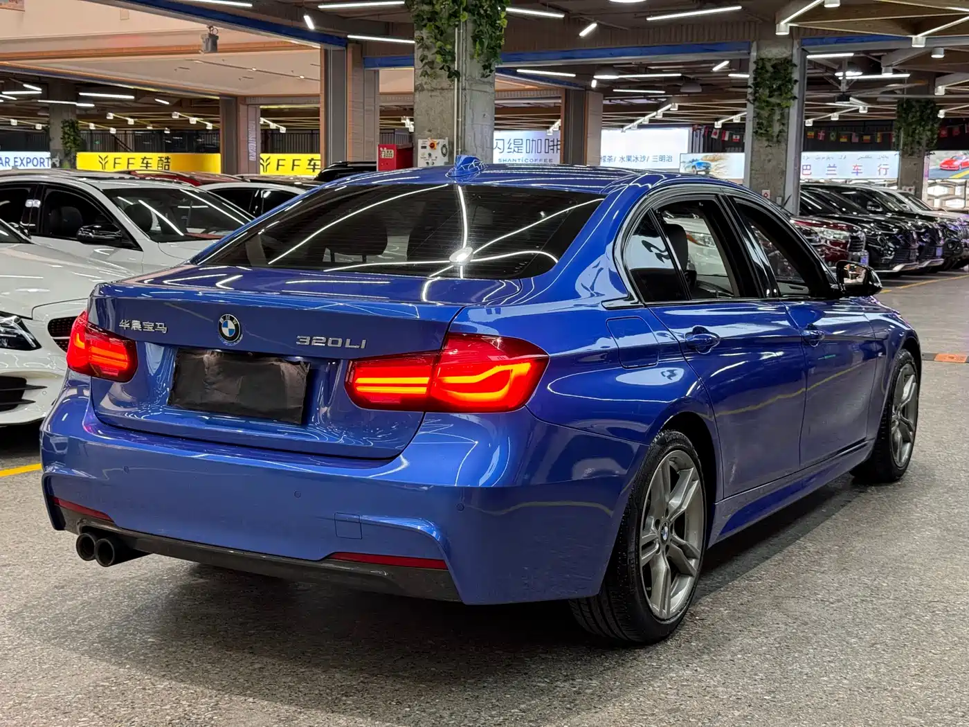 BMW 3 Series 2018 320Li M Sport Black Night Edition фото 6