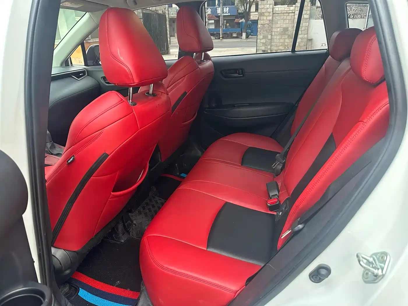 Toyota Frontlander 2023 2.0L CVT Leading Edition фото 9