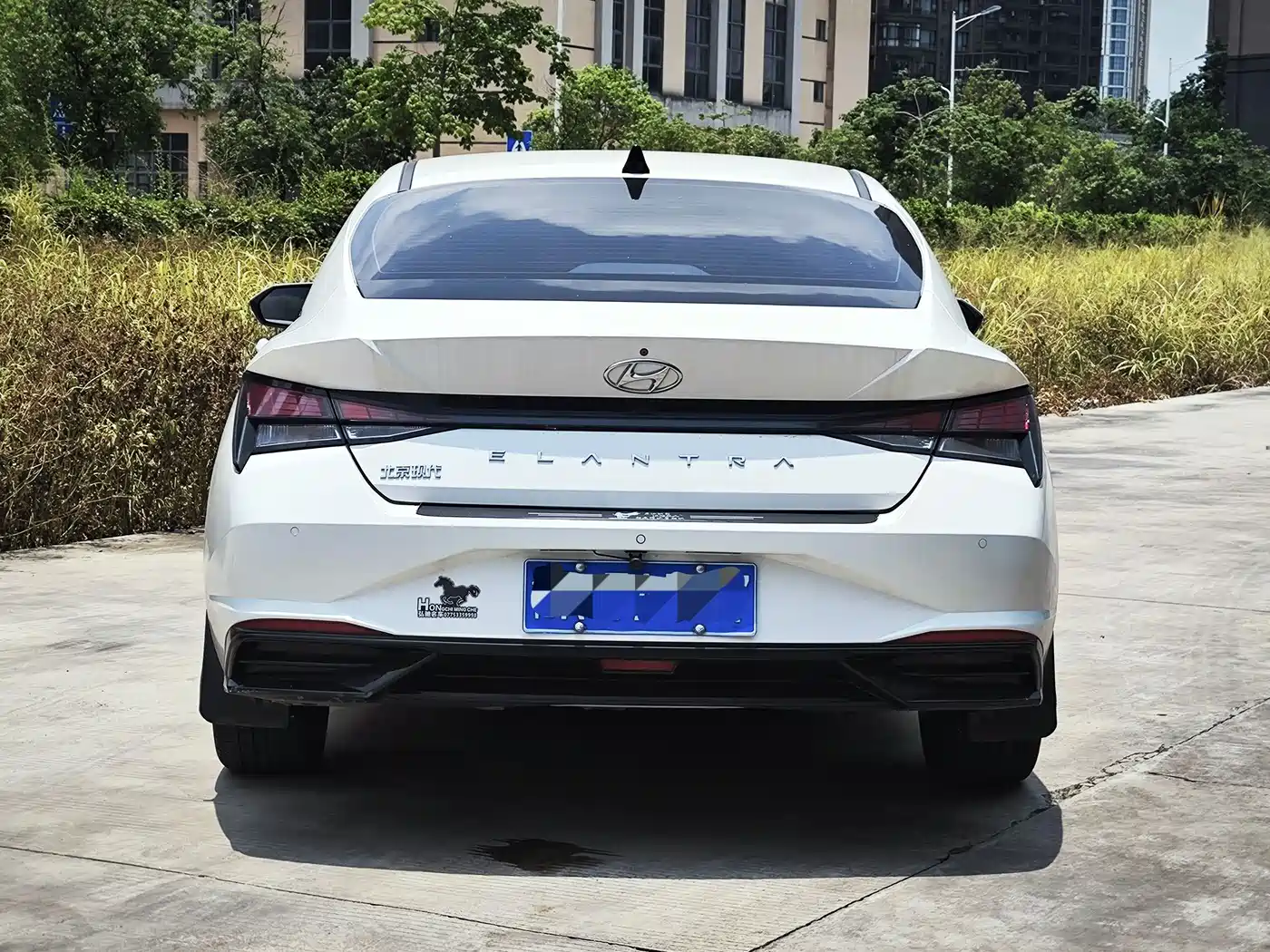 Hyundai Elantra 2021 1.5L CVT GLX Elite Edition фото 3