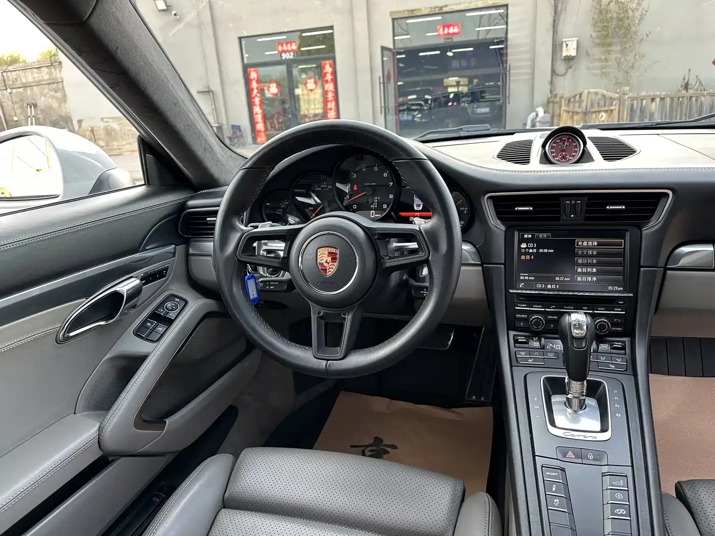 Porsche 911 2013 Carrera 4 3.4L фото 20