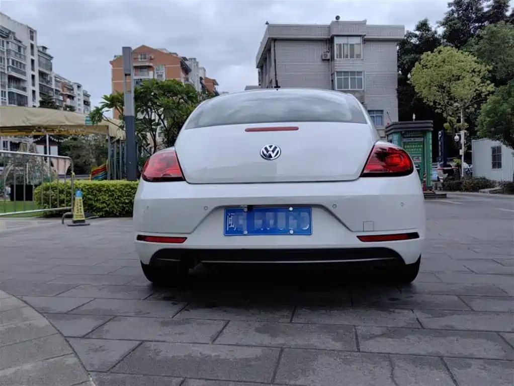 Volkswagen Beetle 2017 180TSI Style фото 4