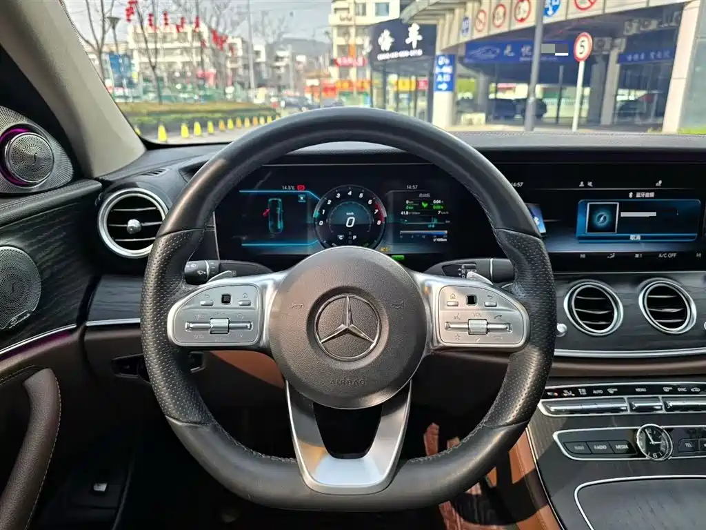 Mercedes-Benz E-Class 2020 Facelift E 260 L Sport фото 9