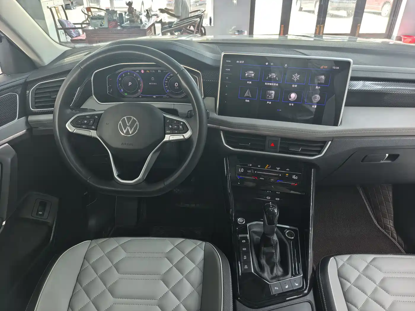 Volkswagen Tayron 2023 280TSI 2WD Luxury Plus Advanced Edition фото 13