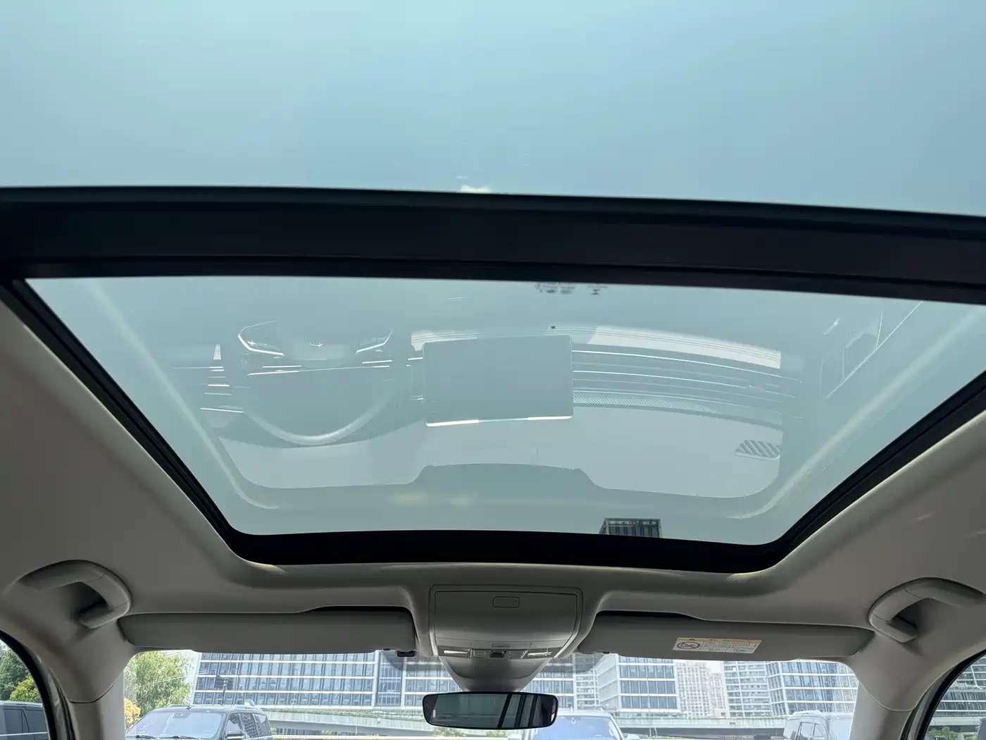 Volkswagen Tiguan L 2022 330TSI Auto 2WD R-Line Premium Edition фото 14