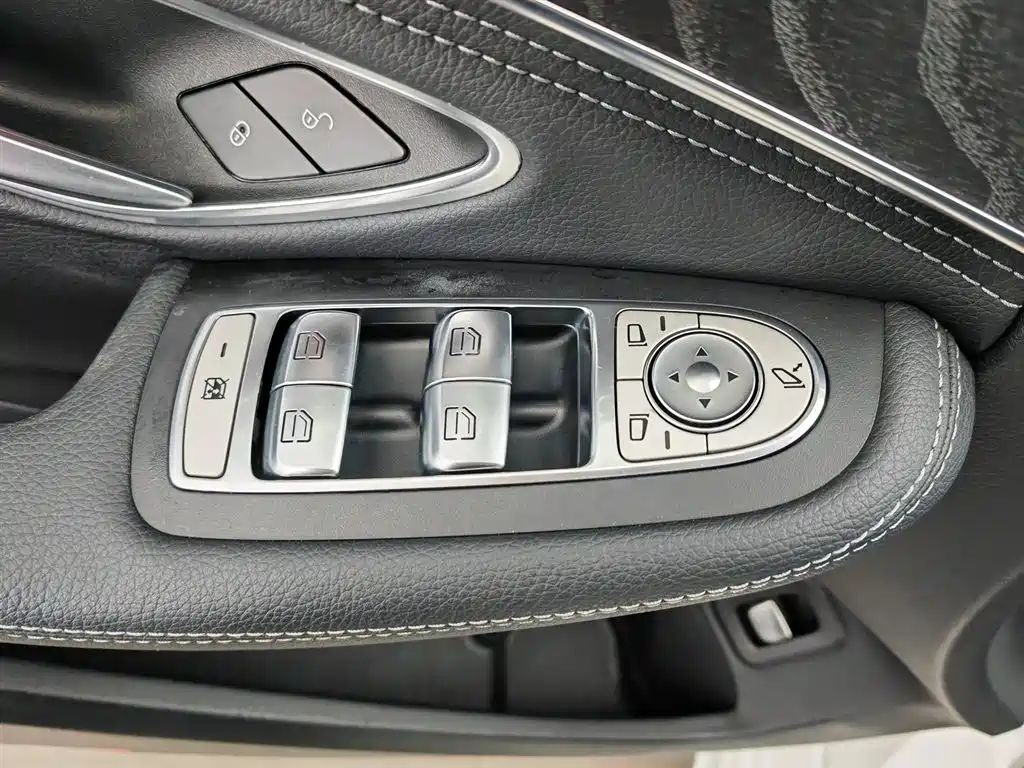 Mercedes-Benz C-Class 2017 C 200 L Sport фото 9