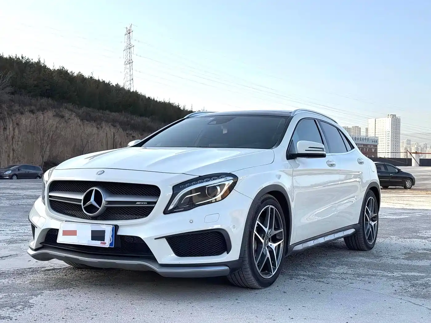 Mercedes-Benz GLA AMG 2015 AMG GLA 45 4MATIC