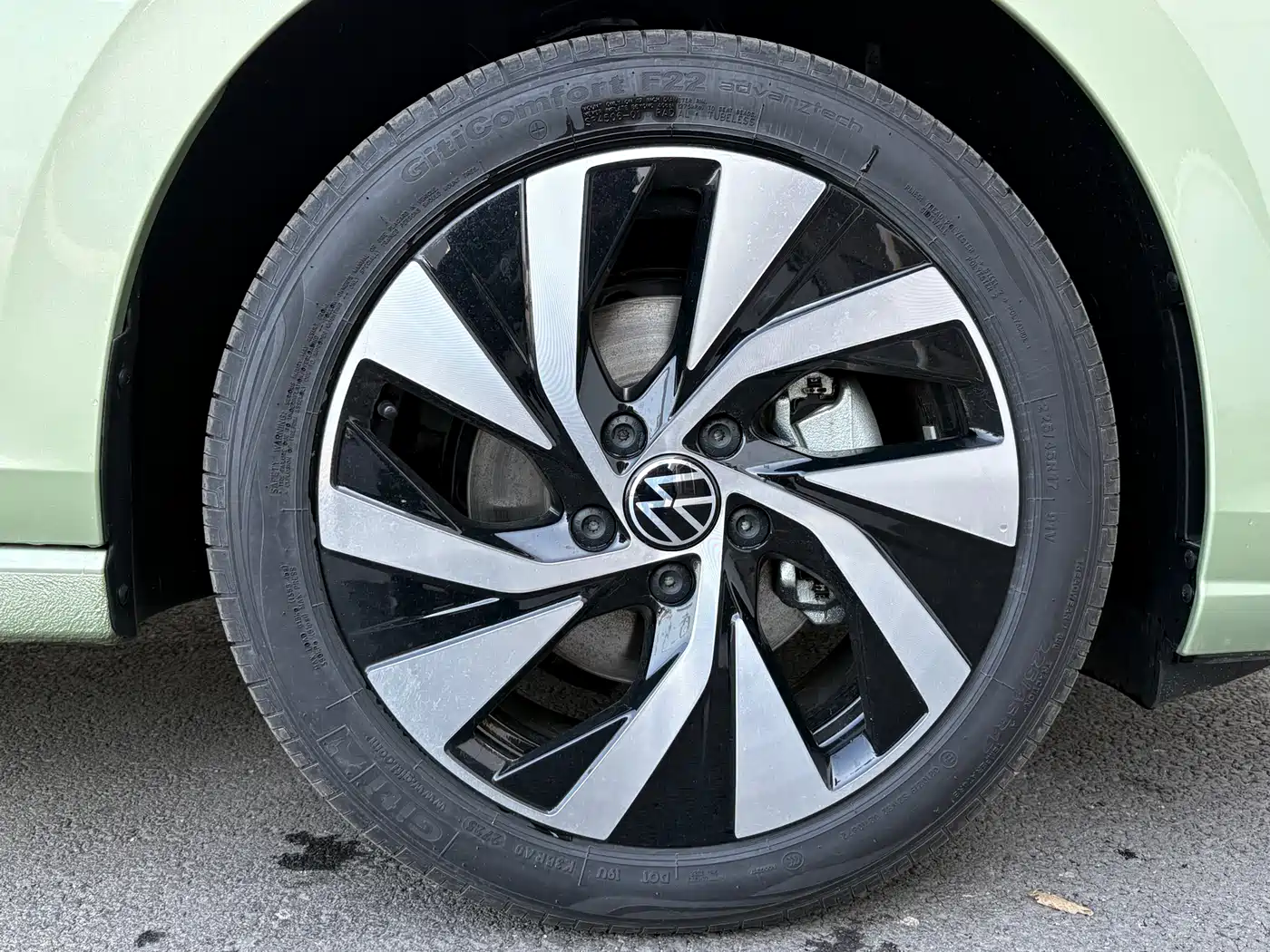 Volkswagen Golf 2025 300TSI Pro фото 5