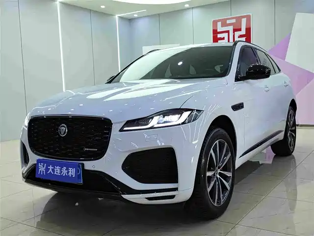 Jaguar F-PACE 2024 P250 R-Dynamic SE