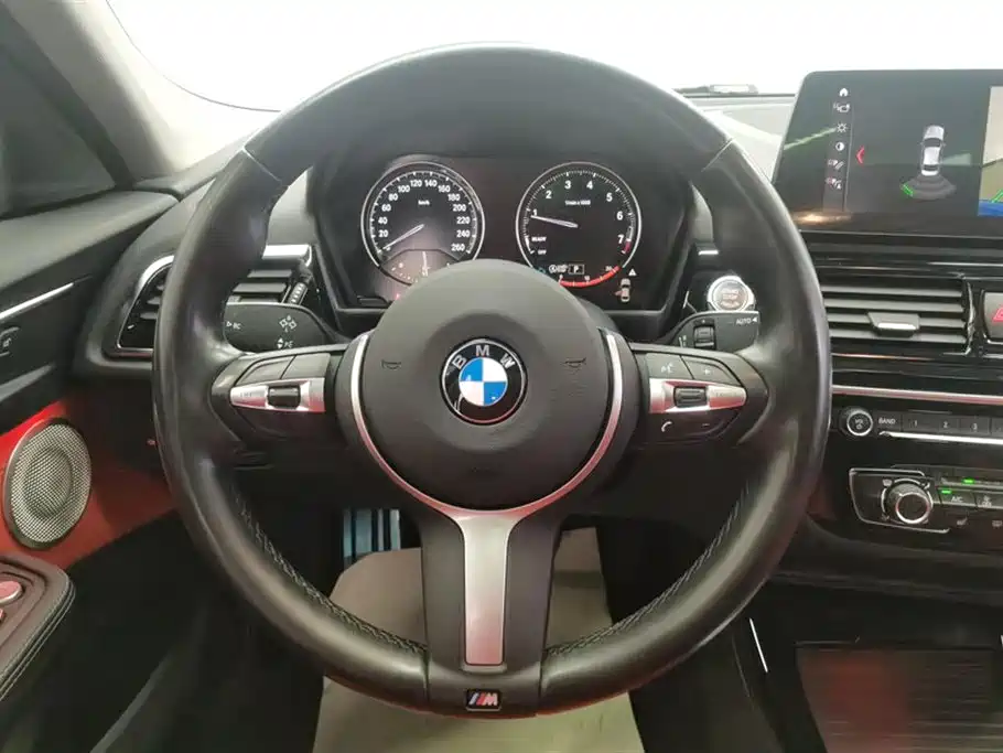 BMW 1 Series 2022 125i M Sport Shadow Edition фото 15