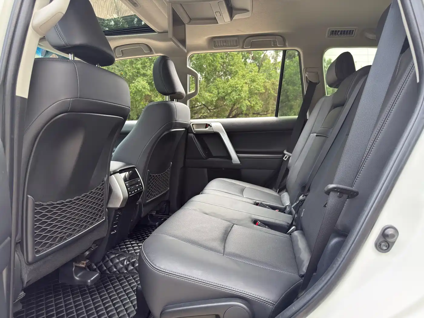 Toyota Prado 2018 3.5L Auto VX NAVI фото 8