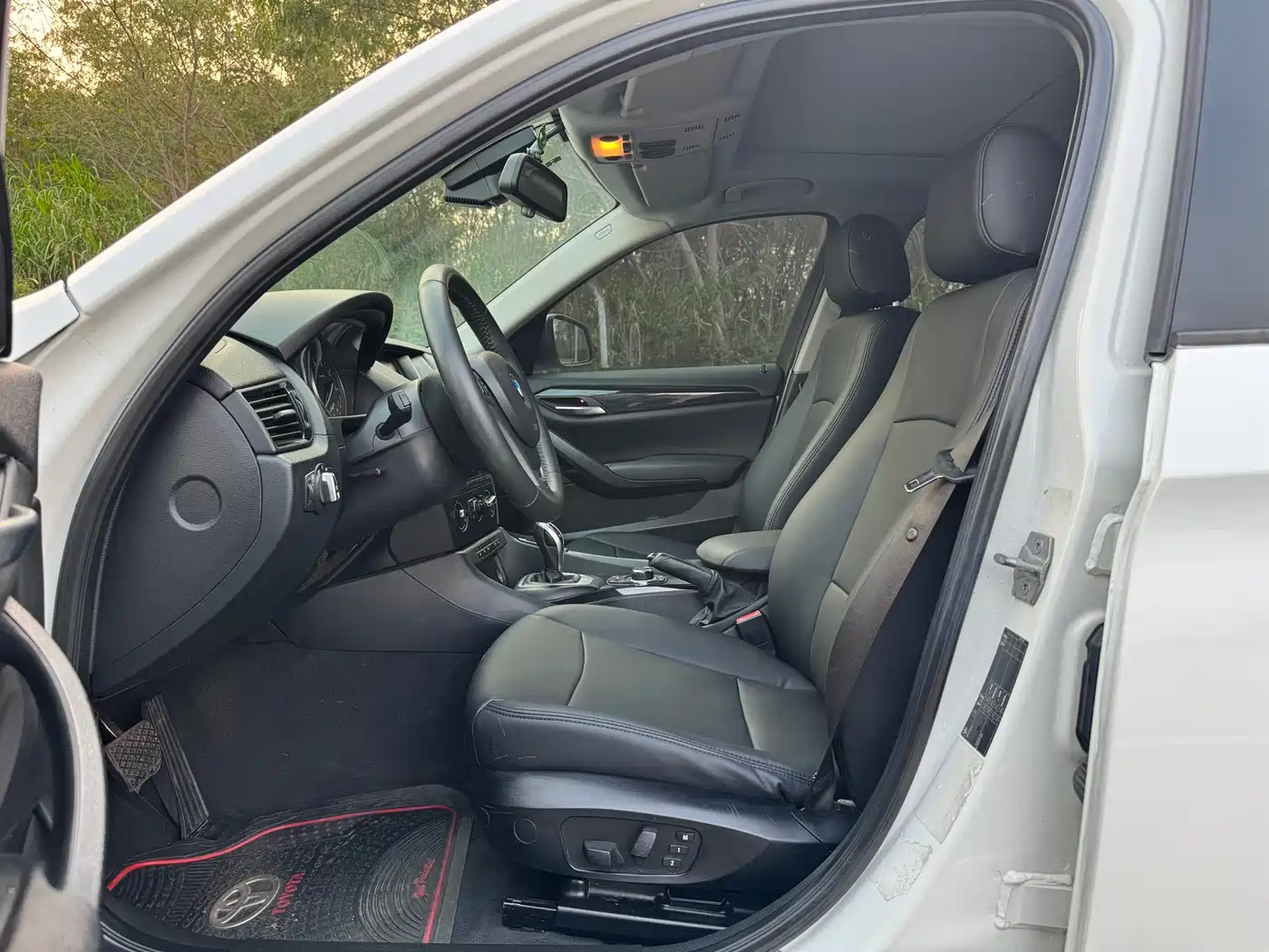 BMW X1 2015 Model sDrive18i Fashion Advanced Edition фото 5