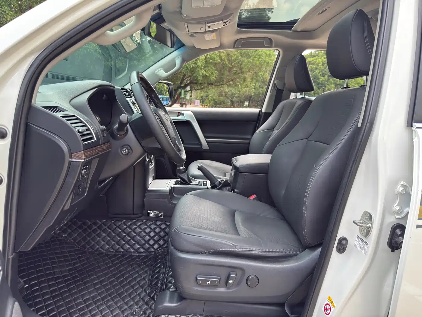 Toyota Prado 2018 3.5L Auto VX NAVI фото 6