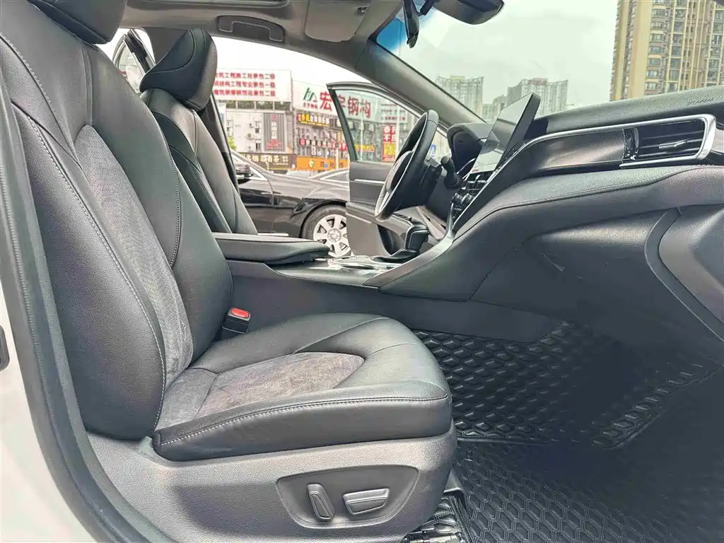 Toyota Camry 2021 2.0S Sporty Edition фото 14