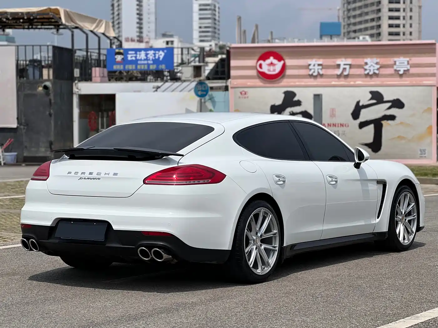 Porsche Panamera 2014 Panamera 3.0T фото 6