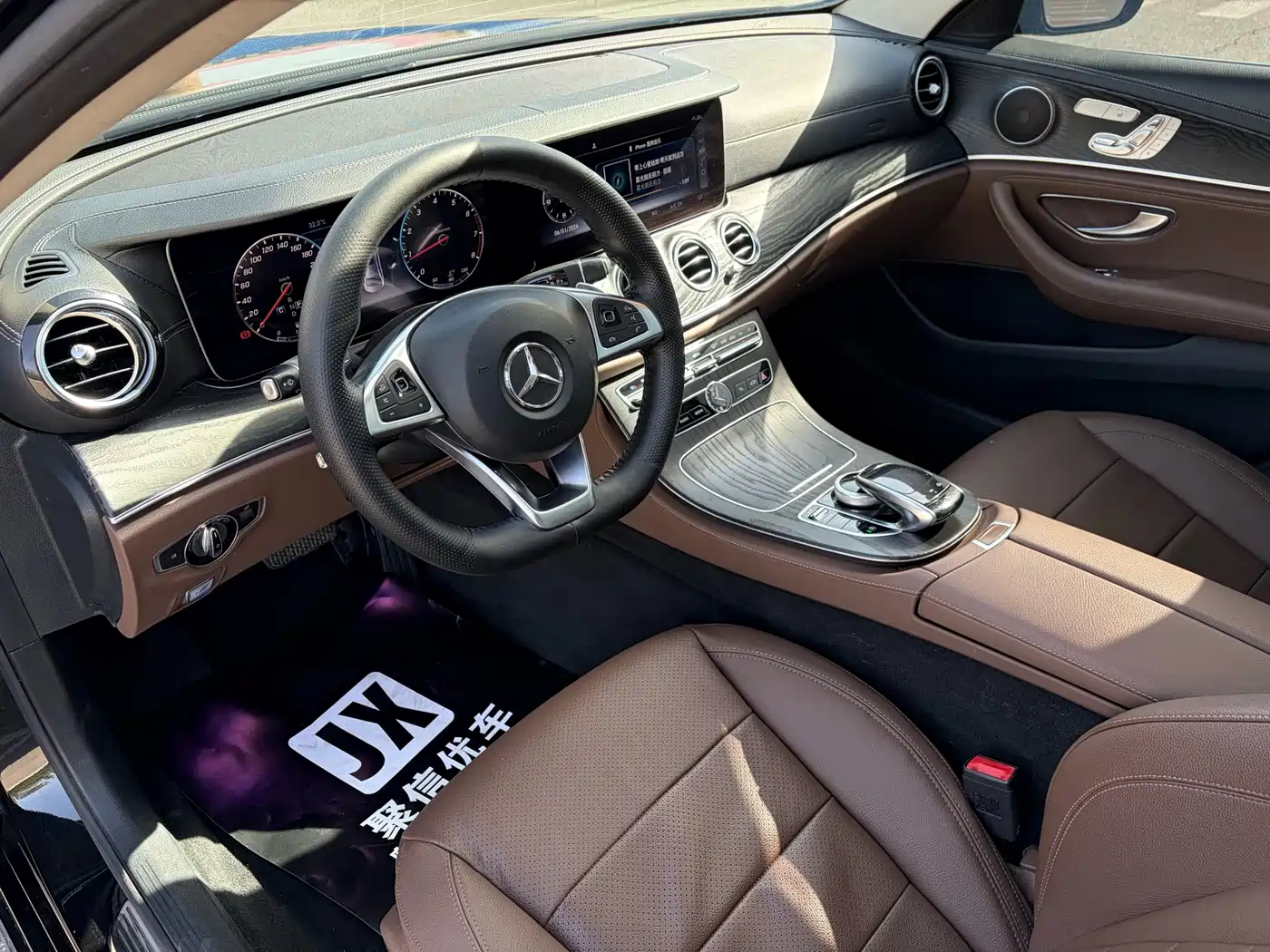 Mercedes-Benz E-Class 2018 E 300 L Sport Fashion фото 4