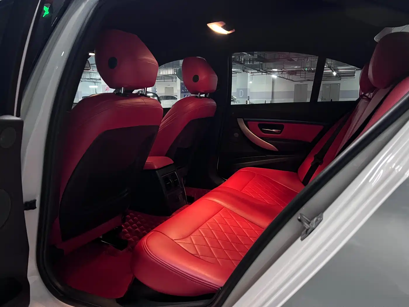 BMW 3 Series 2018 320i M Sport Package фото 8