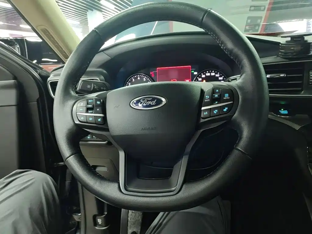 Ford Explorer 2021 2020 EcoBoost 285 RWD Trend Edition 6-Seater