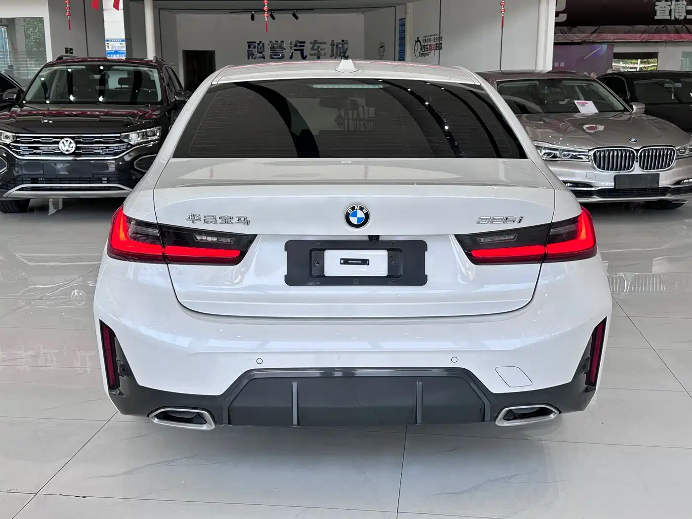 BMW 3 Series 2023 325i M Sport Package фото 8