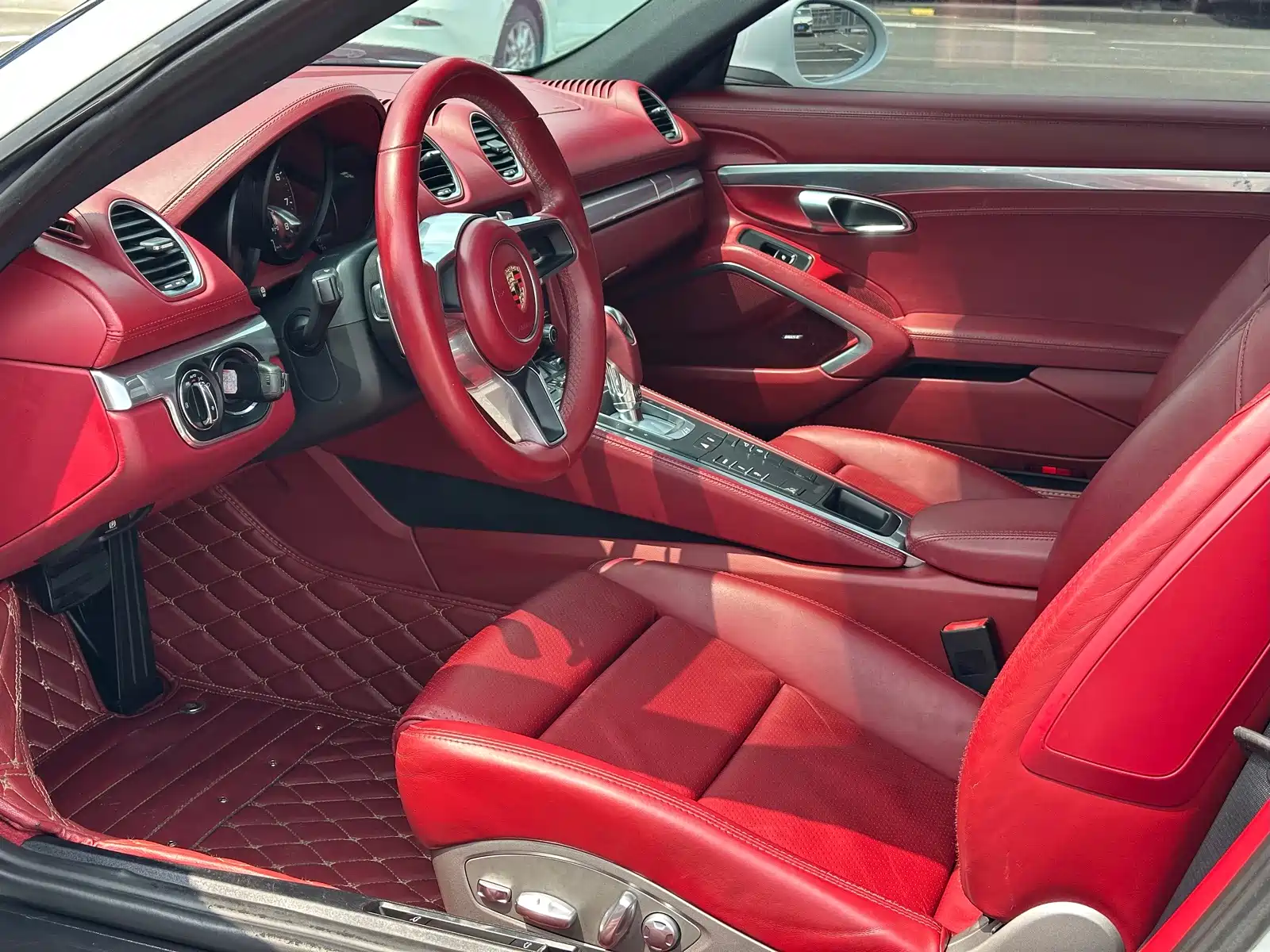 Фото 4 - Porsche 718