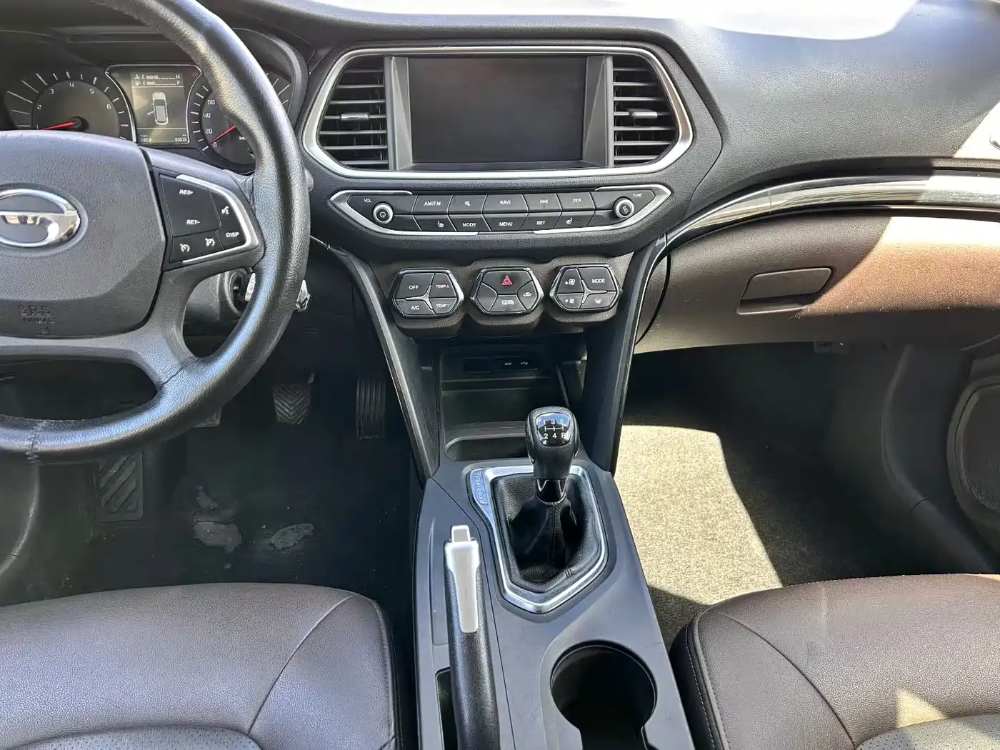 GAC Trumpchi Trumpchi GS4 2017 235T Manual 2WD Luxury фото 4