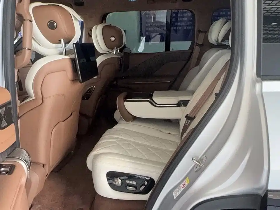 Yangwang U8 2024 2023 Luxury Edition
