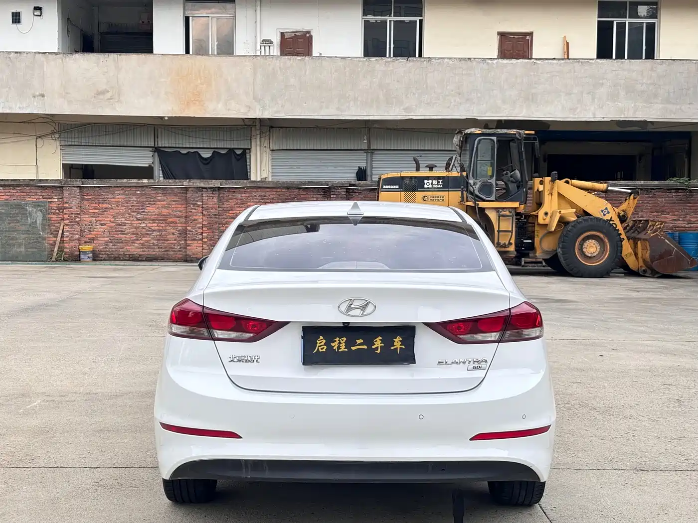 Hyundai Elantra 2018 1.6L Automatic 15th Anniversary Special Edition фото 8