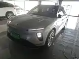 Фото 2 - NIO ES6