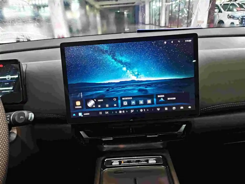 Wuling Motors Xingguang 730 New Energy 2026 2025 Model Plug-in Hybrid Base Version