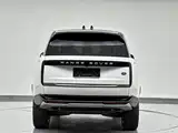 Photo 7 - Land Rover Range Rover