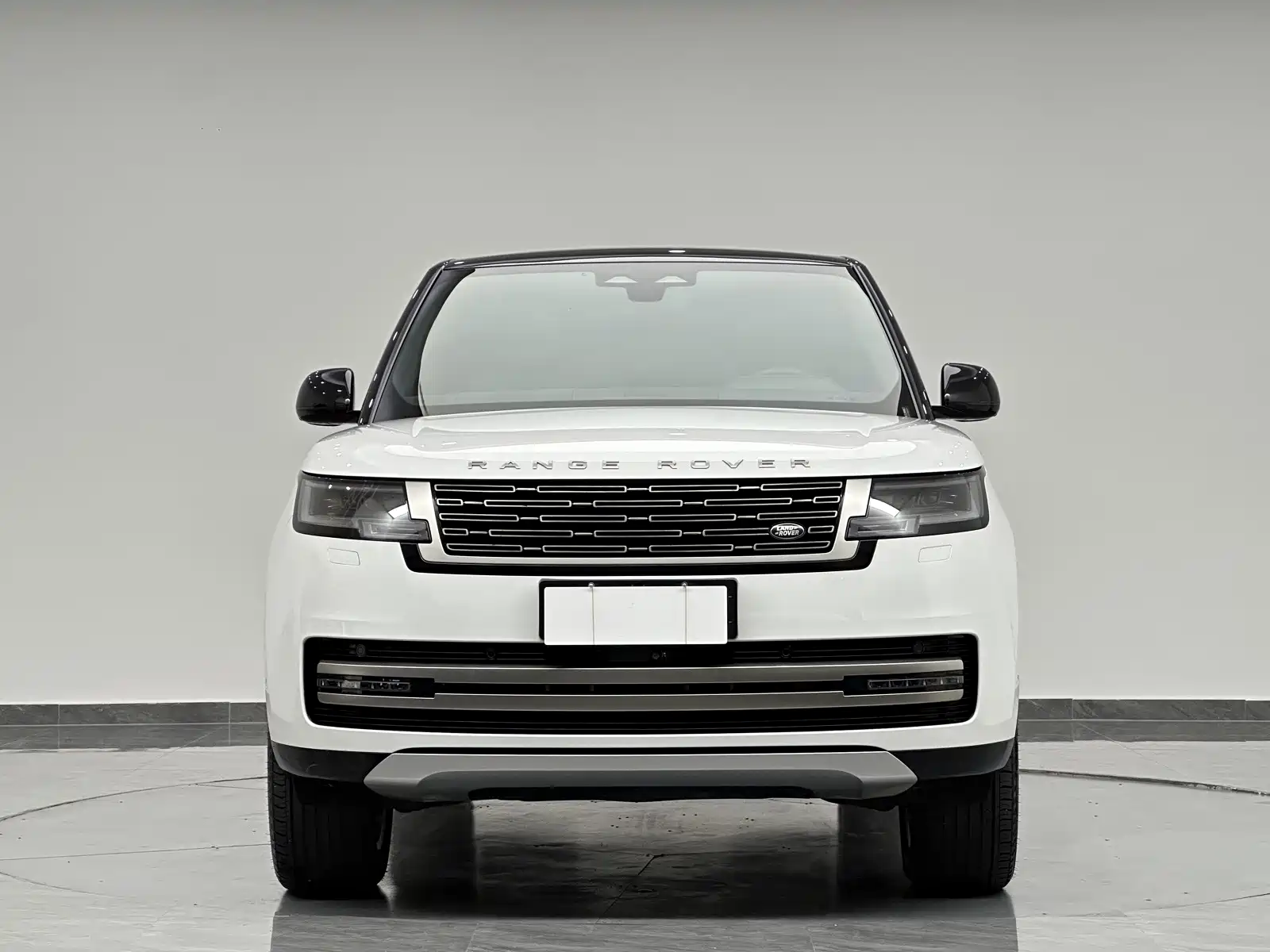 Photo 2 - Land Rover Range Rover