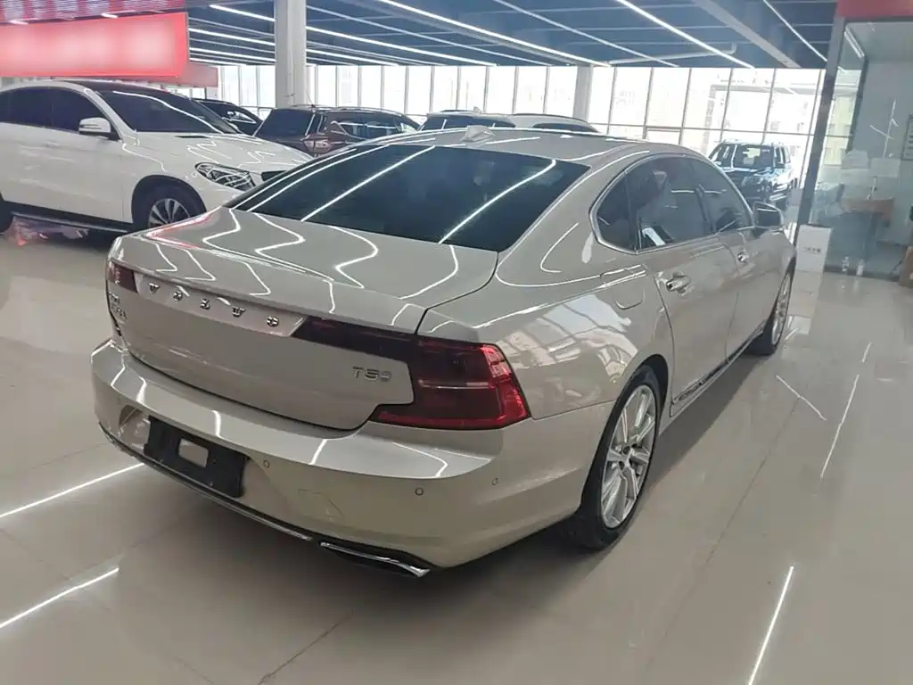 Volvo S90 2017 2017 T5 R-Design