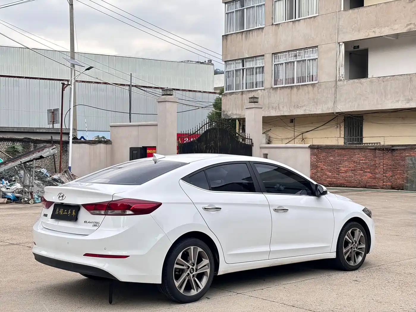 Hyundai Elantra 2018 1.6L Automatic 15th Anniversary Special Edition фото 9